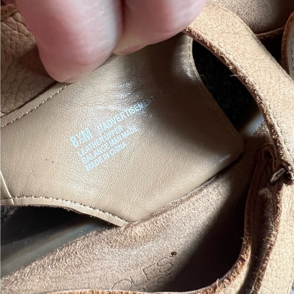 Aerosoles Wedge Womens Size 8.5 Sandals Tan Comfort Badvertisement Slingback - Picture 7 of 7